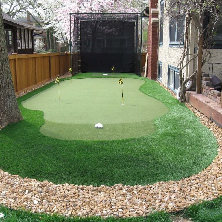 outdoor putting greens45